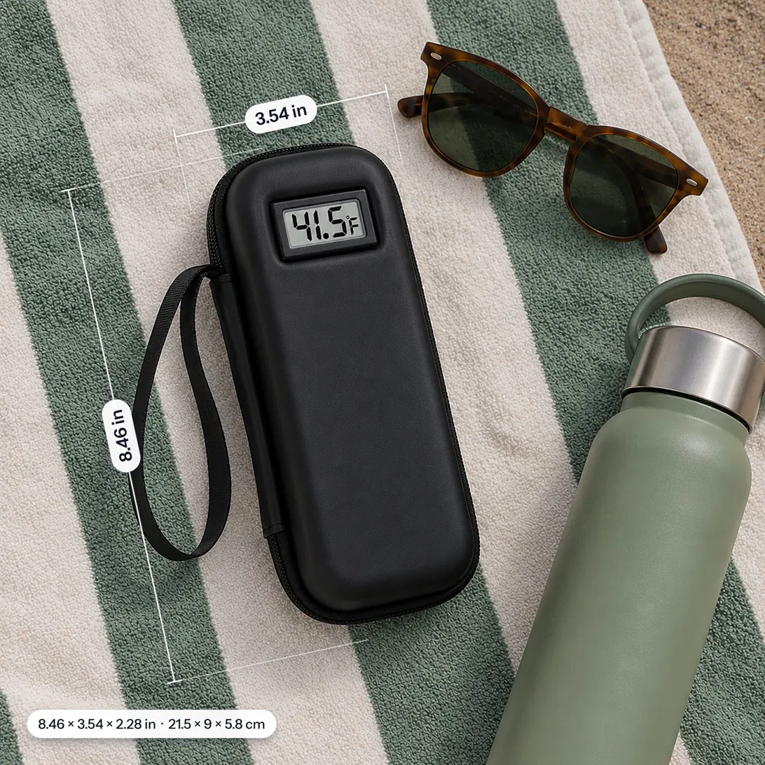 Insulin travel case on a beach towel, seen from above: 8.46 × 3.54 × 2.28 in